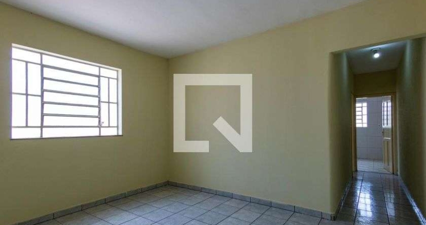 Casa para Aluguel - Vila Prudente, 2 Quartos,  200 m² - São Paulo