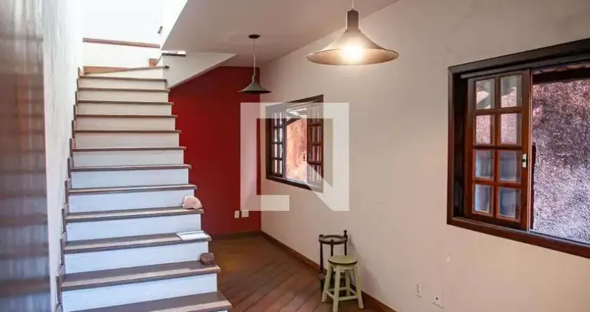 Casa para Aluguel - Pechincha, 3 Quartos,  336 m² - Rio de Janeiro