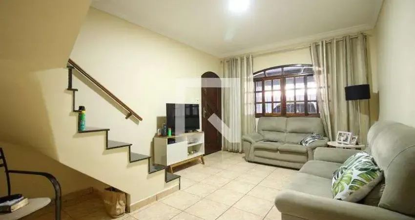 Casa para Aluguel - Parque Colonial, 3 Quartos,  215 m² - São Paulo