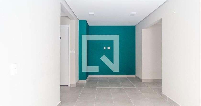 Apartamento para Aluguel - José Bonifácio, 2 Quartos,  32 m² - São Paulo