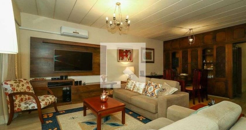 Casa para Aluguel - Jardim Itu-Sabará, 5 Quartos,  500 m² - Porto Alegre