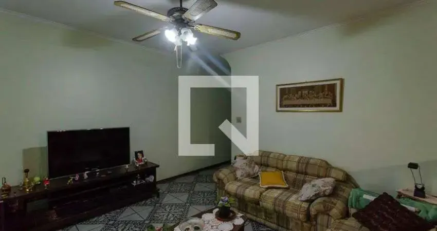 Casa para Aluguel - Vila Re, 7 Quartos,  350 m² - São Paulo