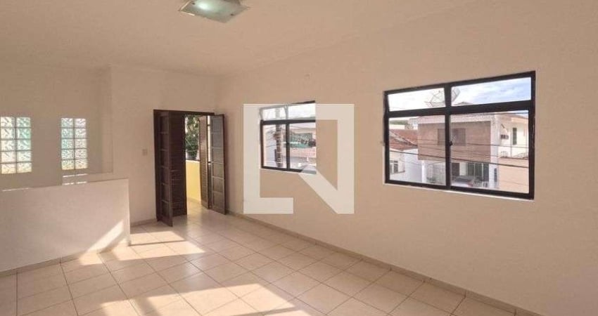 Casa para Aluguel - Macuco , 3 Quartos,  95 m² - Santos