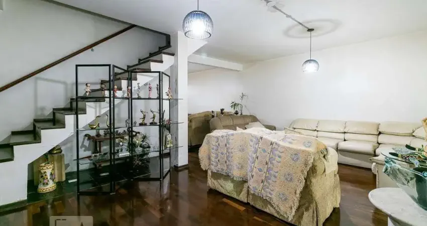 Casa para Aluguel - Vila Carrão, 3 Quartos,  350 m² - São Paulo