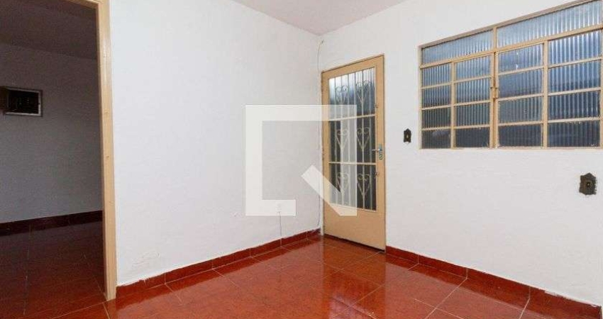 Casa para Aluguel - Artur Alvim, 1 Quarto,  50 m² - São Paulo