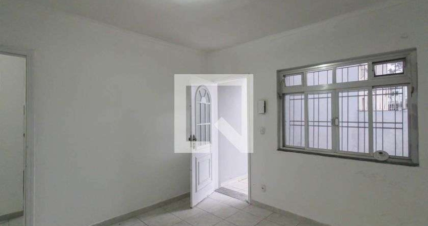 Casa para Aluguel - Vila Santa Clara, 2 Quartos,  72 m² - São Paulo