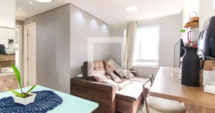 Apartamento para Aluguel - Vila Carmosina, 2 Quartos,  41 m² - São Paulo