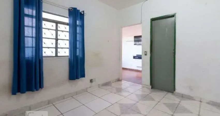 Casa para Aluguel - Itaquera, 1 Quarto,  36 m² - São Paulo