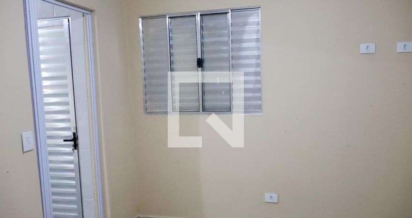Casa para Aluguel - Bandeiras, 1 Quarto,  40 m² - Osasco