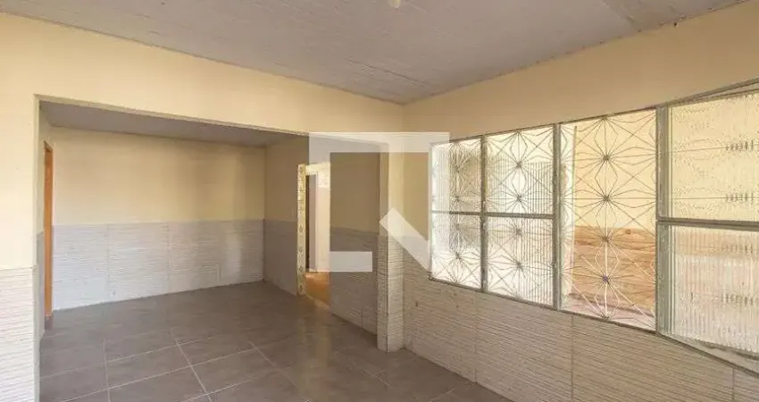 Casa para Aluguel - Campo Grande, 2 Quartos,  90 m² - Rio de Janeiro