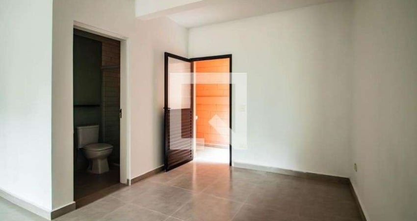 Casa para Aluguel - Butantã, 1 Quarto,  35 m² - São Paulo