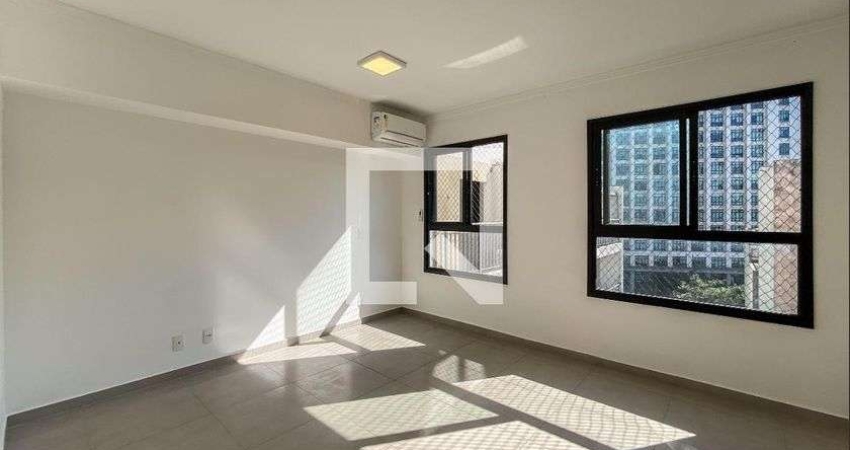 Kitnet / Stúdio para Aluguel - Liberdade, 1 Quarto,  26 m² - São Paulo