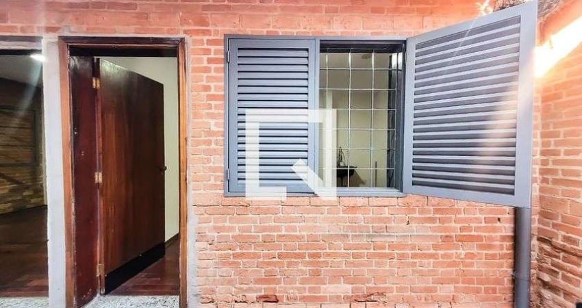 Casa para Aluguel - Cidade Universitária, 1 Quarto,  18 m² - Campinas