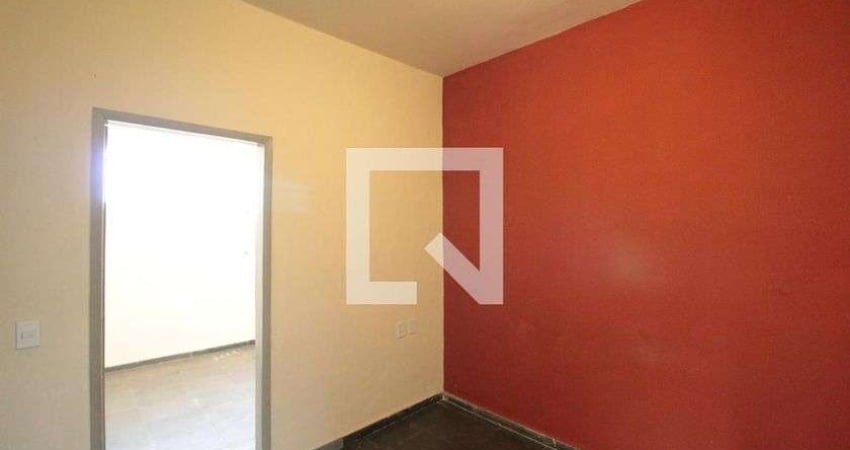 Casa / Sobrado em Condomínio para Aluguel - Tupi A, 2 Quartos,  50 m² - Belo Horizonte