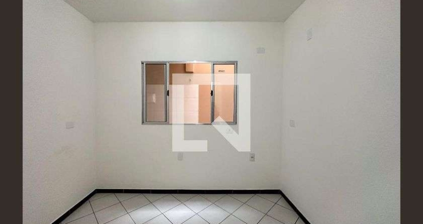 Kitnet / Stúdio para Aluguel - Jardim Sao Luis, 1 Quarto,  25 m² - São Paulo