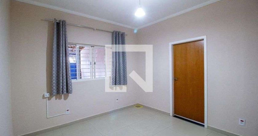 Casa para Aluguel - Jardim Ana Maria, 2 Quartos,  150 m² - Sorocaba