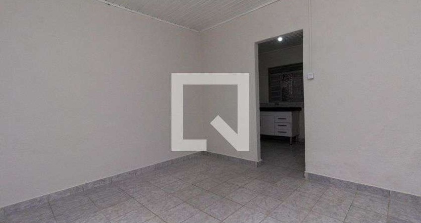 Casa para Aluguel - Vila Esperança, 1 Quarto,  20 m² - São Paulo