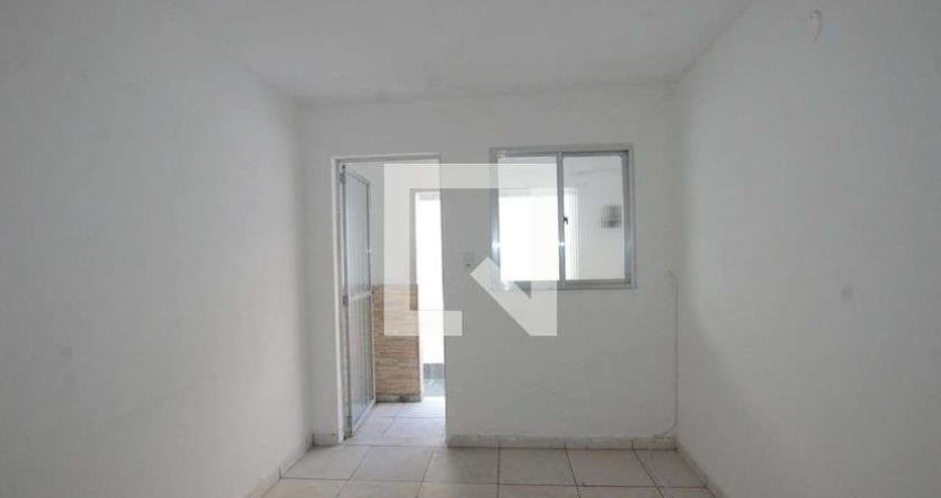 Casa para Aluguel - Oswaldo Cruz, 2 Quartos,  37 m² - Rio de Janeiro