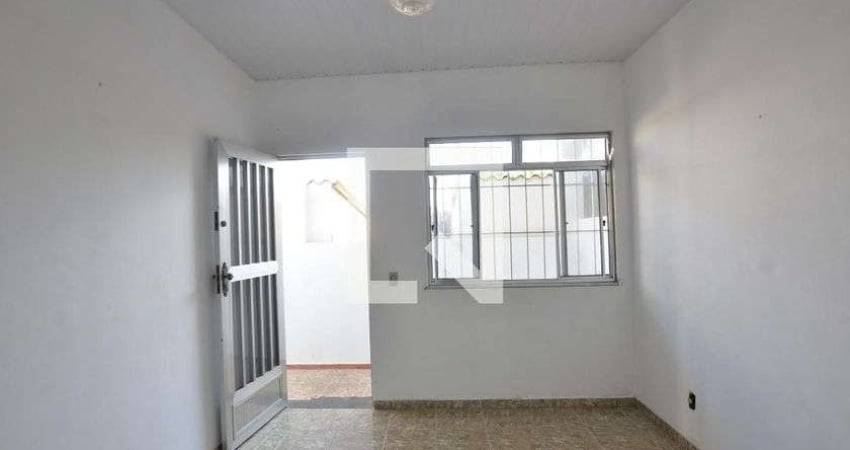 Casa para Aluguel - Campo Grande, 1 Quarto,  70 m² - Rio de Janeiro