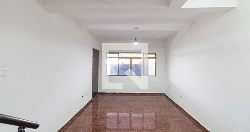 Casa para Aluguel - Jardim Robru, 3 Quartos,  192 m² - São Paulo