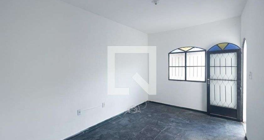 Casa para Aluguel - Campo Grande, 2 Quartos,  90 m² - Rio de Janeiro