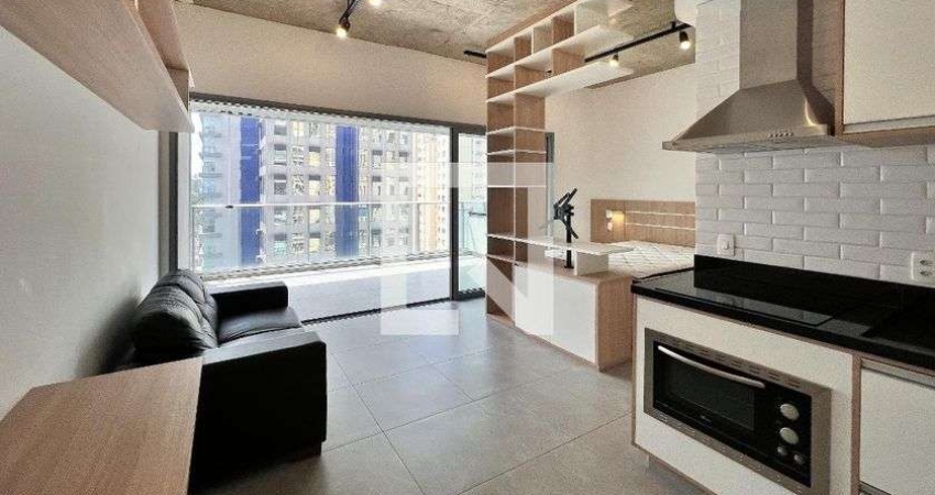 Kitnet / Stúdio para Aluguel - Moema, 1 Quarto,  45 m² - São Paulo