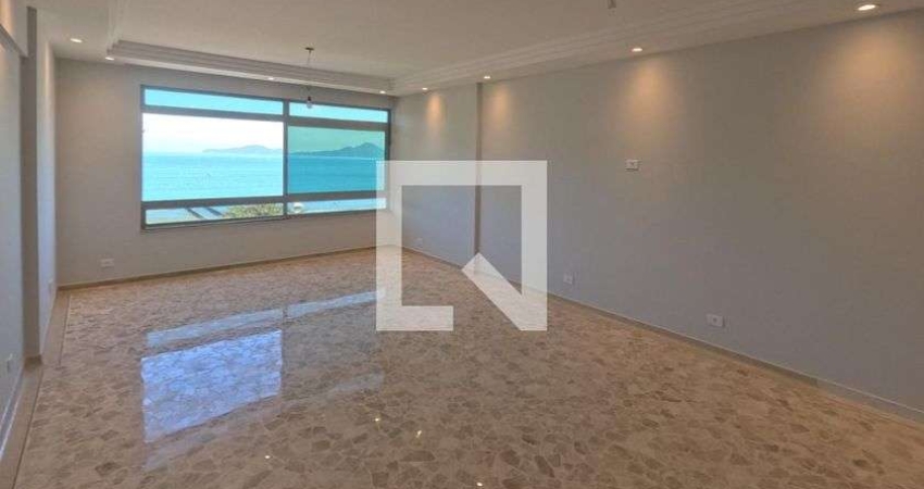 Apartamento para Aluguel - Ponta da Praia, 3 Quartos,  200 m² - Santos