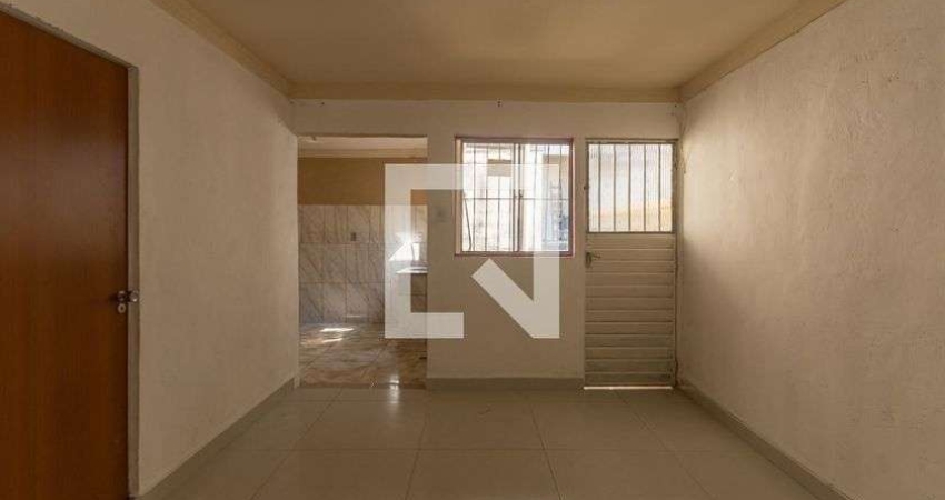 Casa / Sobrado em Condomínio para Aluguel - Glória, 1 Quarto,  40 m² - Belo Horizonte