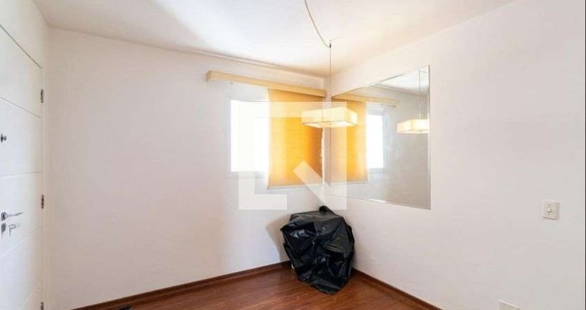 Apartamento para Aluguel - Liberdade, 2 Quartos,  56 m² - São Paulo