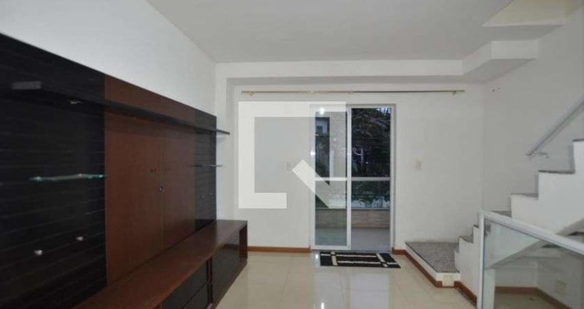 Casa para Aluguel - Vila Valqueire, 3 Quartos,  120 m² - Rio de Janeiro