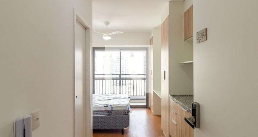 Kitnet / Stúdio para Aluguel - Santa Cecília, 1 Quarto,  24 m² - São Paulo