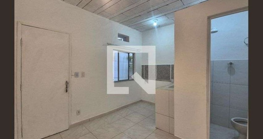 Casa para Aluguel - Barra da Tijuca - Marapendi, 1 Quarto,  20 m² - Rio de Janeiro