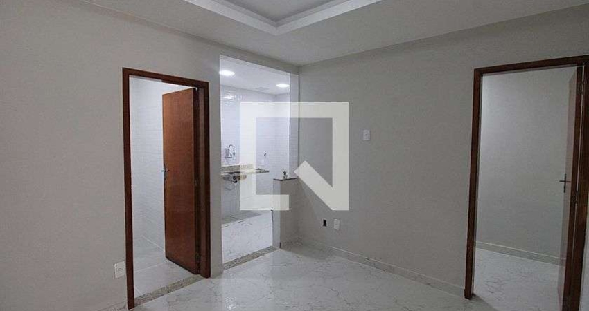 Casa para Aluguel - Piedade, 2 Quartos,  55 m² - Rio de Janeiro