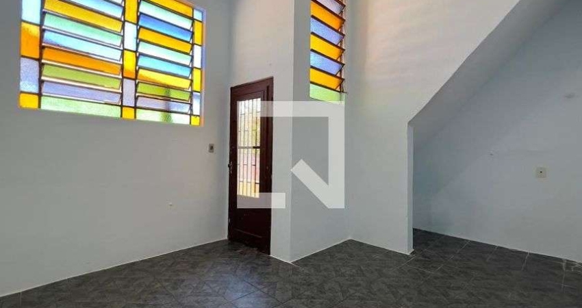 Casa para Aluguel - Gopoúva, 1 Quarto,  50 m² - Guarulhos