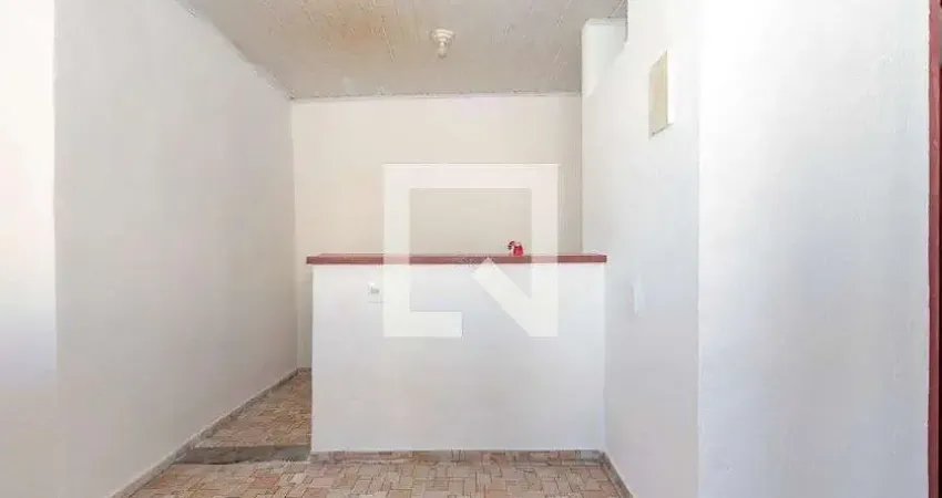 Casa para Aluguel - Vila das Belezas, 1 Quarto,  50 m² - São Paulo