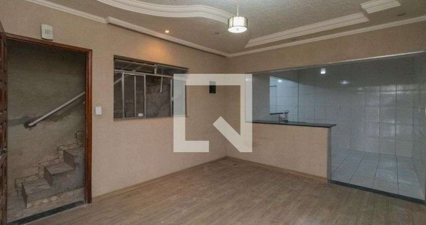 Casa para Aluguel - Cidade Satelite Santa Barbara, 3 Quartos,  180 m² - São Paulo