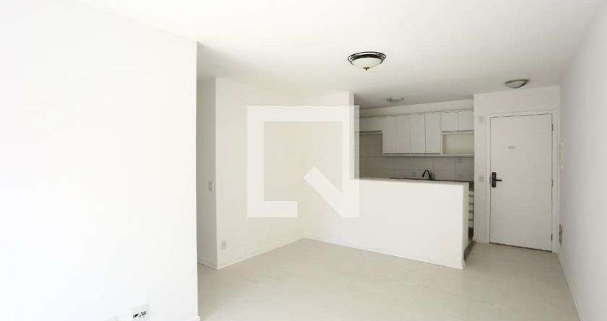 Apartamento para Aluguel - Panamby, 3 Quartos,  70 m² - São Paulo