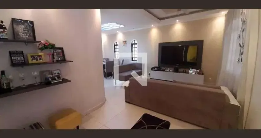 Casa para Aluguel - Jardim das Flores, 3 Quartos,  300 m² - Osasco