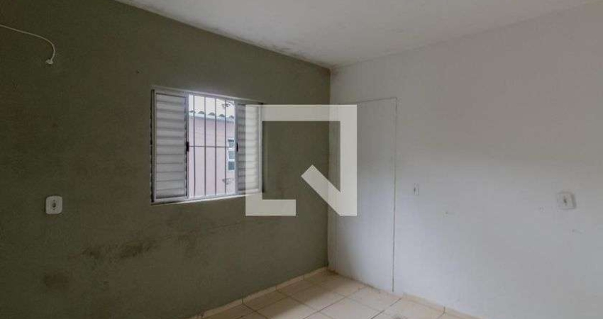 Casa para Aluguel - Itaquera, 1 Quarto,  40 m² - São Paulo