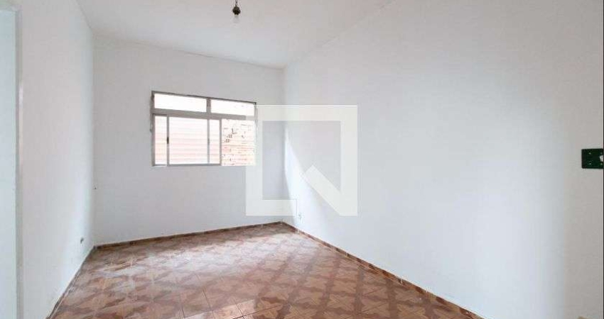 Casa para Aluguel - Itaquera, 2 Quartos,  65 m² - São Paulo
