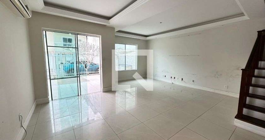 Casa / Sobrado em Condomínio para Aluguel - Vargem Pequena, 3 Quartos,  220 m² - Rio de Janeiro
