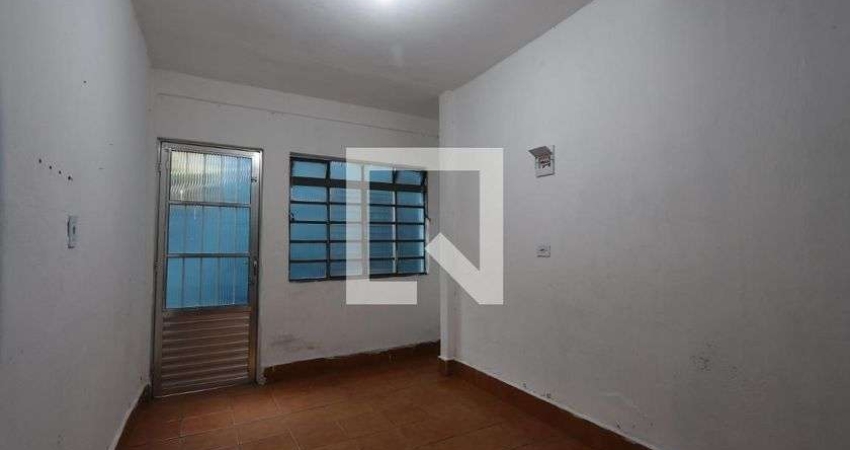 Casa para Aluguel - Vila Ema, 1 Quarto,  142 m² - São Paulo