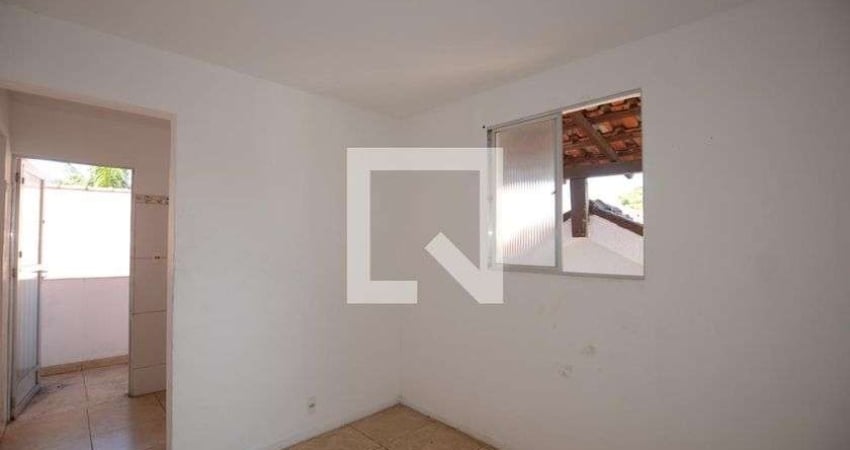 Casa para Aluguel - Oswaldo Cruz, 2 Quartos,  59 m² - Rio de Janeiro