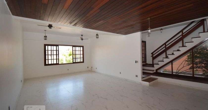 Casa para Aluguel - Vila Valqueire, 4 Quartos,  315 m² - Rio de Janeiro