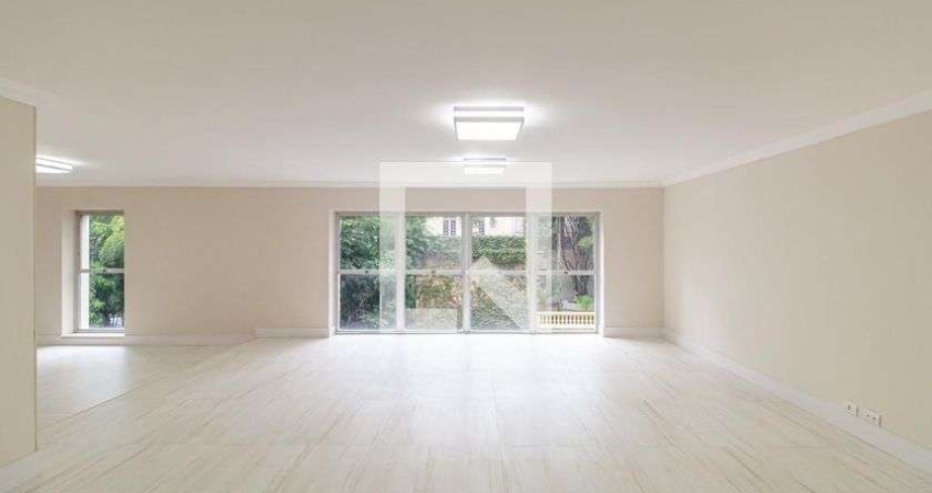 Apartamento para Aluguel - Santa Cecília, 3 Quartos,  240 m² - São Paulo