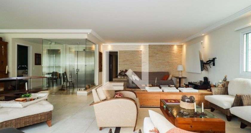 Apartamento para Aluguel - Panamby, 3 Quartos,  210 m² - São Paulo