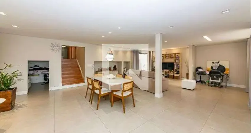 Casa para Aluguel - Coração de Jesus, 3 Quartos,  340 m² - Belo Horizonte
