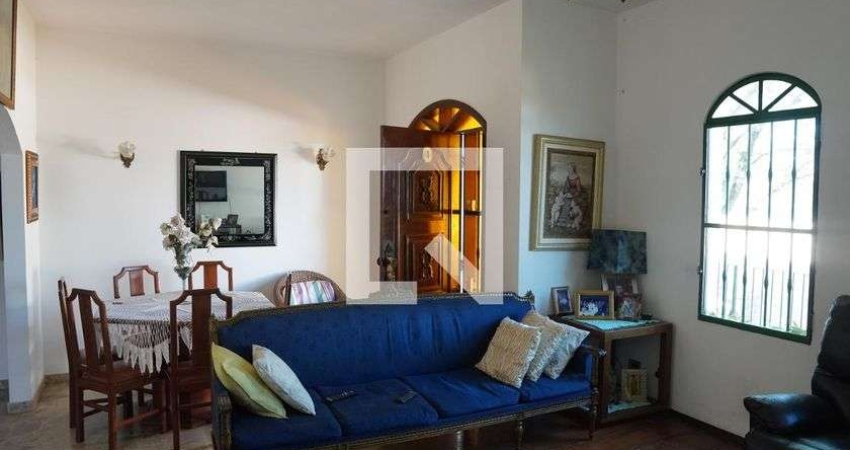 Casa para Aluguel - Jardim Londrina, 3 Quartos,  270 m² - São Paulo