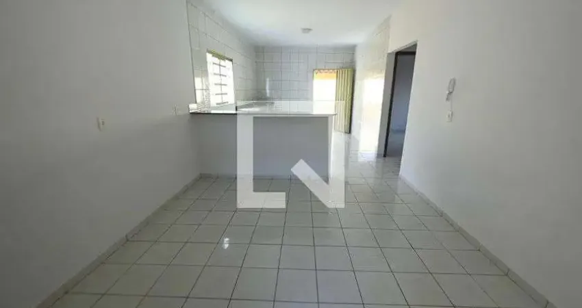 Casa para Aluguel - Residencial Recanto do Bosque, 2 Quartos,  118 m² - Goiânia