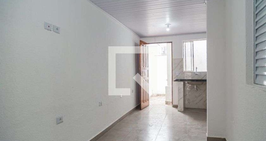 Casa para Aluguel - Vila Campestre, 2 Quartos,  60 m² - São Paulo